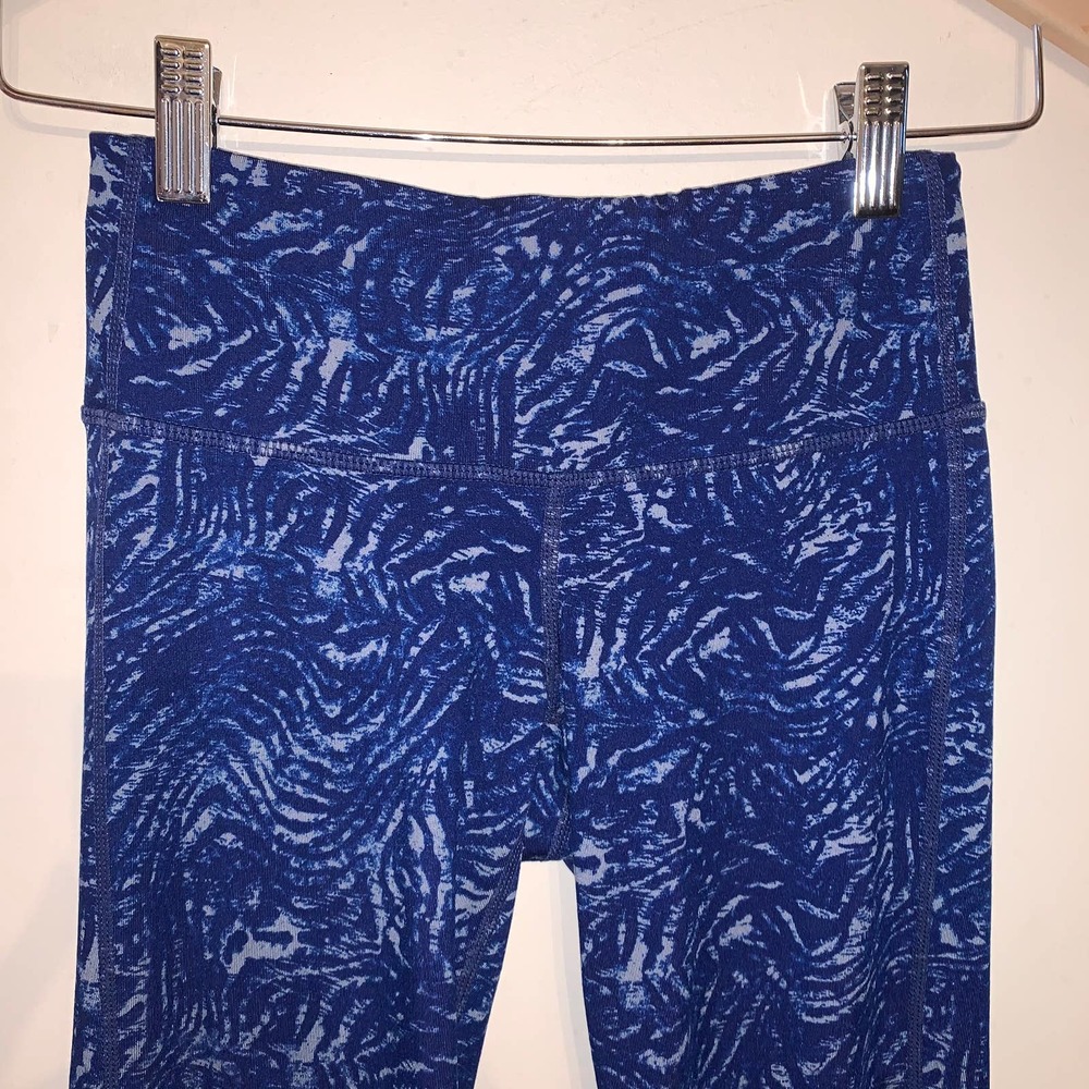 Athleta Zebra Chaturanga Cropped Legging - Picture 3 of 9